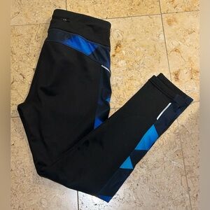 Athleta Women’s Black and Blue Fleece Lined Leggings Size Large